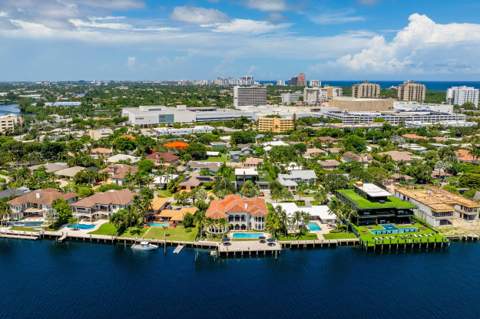 745 Middle River Drive, Fort Lauderdale FL - photo 6 of 34