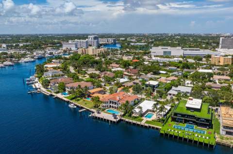745 Middle River Drive, Fort Lauderdale FL - photo 7 of 34