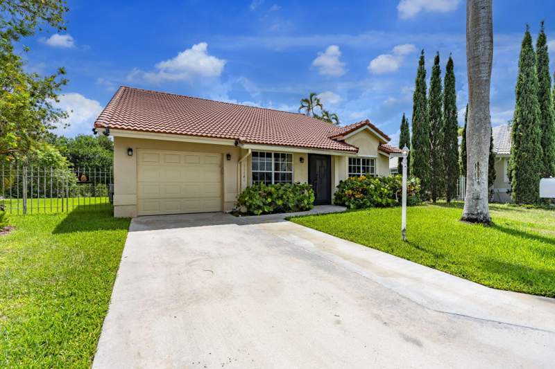 3 bedroom Single Family Residence at 11140 Lakeaire Circle, Boca Chase Tr 9 B, Boca Raton — photo 2