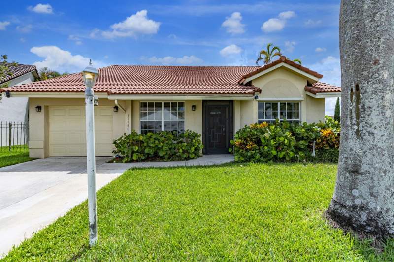 3 bedroom Single Family Residence at 11140 Lakeaire Circle, Boca Chase Tr 9 B, Boca Raton — photo 3
