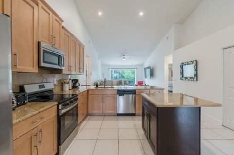 11140 Lakeaire Circle, Boca Raton FL - photo 20 of 41