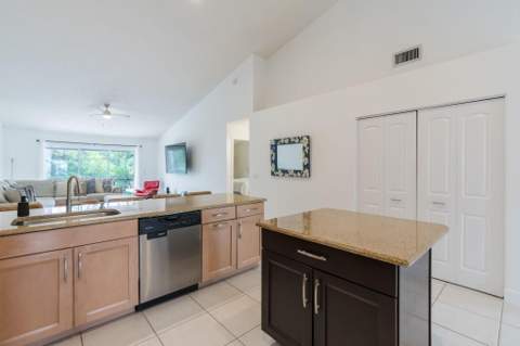 11140 Lakeaire Circle, Boca Raton FL - photo 21 of 41