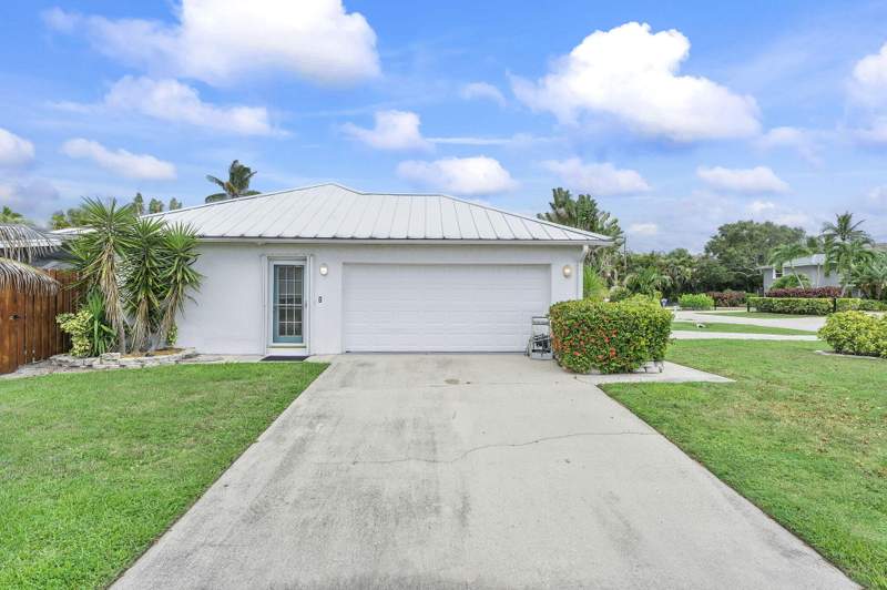 3 bedroom Single Family Residence at 1577 Thumb Point Drive, Thumb Point Subdivision, Fort Pierce — photo 3