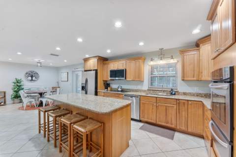 1577 Thumb Point Drive, Fort Pierce FL - photo 10 of 45