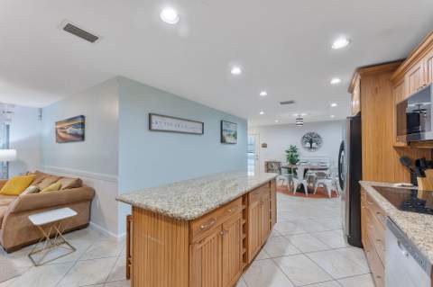 1577 Thumb Point Drive, Fort Pierce FL - photo 13 of 45