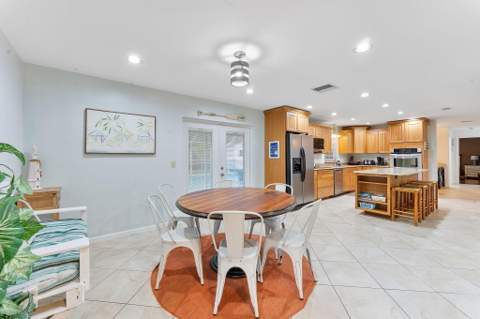 1577 Thumb Point Drive, Fort Pierce FL - photo 17 of 45