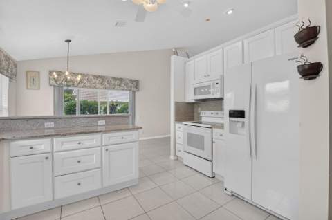 12235 Eagles Landings Way, Boynton Beach FL - photo 16 of 56