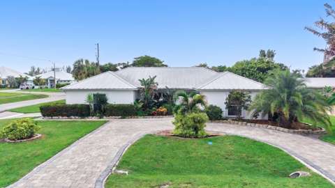1577 Thumb Point Drive, home for sale in Fort Pierce 34949