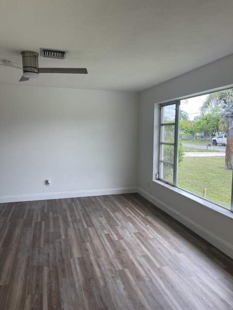 920 NW 3rd Street, Boynton Beach FL - photo 8 of 26