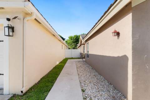6179 Savannah Way, Lake Worth FL - photo 21 of 30
