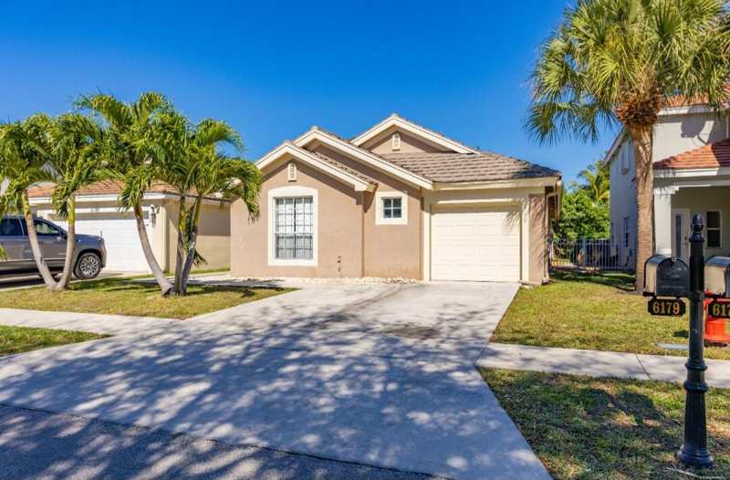 3 bedroom Single Family Residence at 6179 Savannah Way, Springs, Lake Worth — photo 1