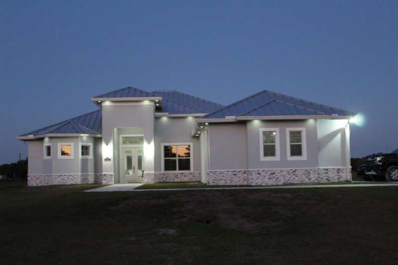 4 bedroom Single Family Residence at 3502 S Brocksmith Road, Tres Tesoros Subdivision, Fort Pierce — photo 1