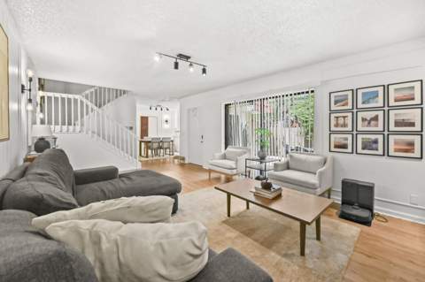746 NW 98th Way, Plantation FL - photo 9 of 37