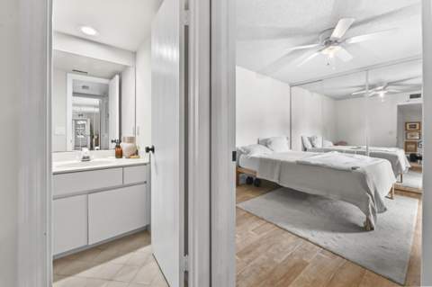 746 NW 98th Way, Plantation FL - photo 17 of 37
