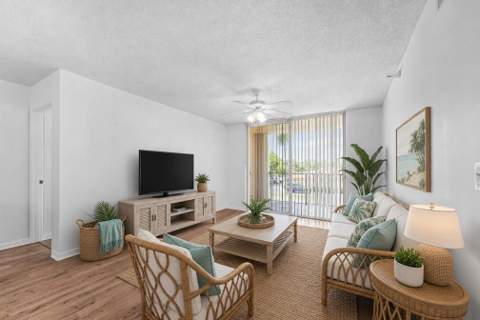 167 Yacht Club Way #205, Hypoluxo FL - photo 9 of 47