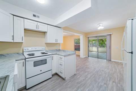 276 Sunshine Drive, Coconut Creek FL - photo 17 of 39