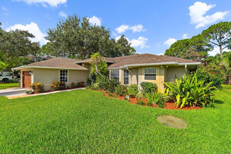 3 bedroom Single Family Residence at 4120 SW Belshaw Street, Port St Lucie Section 19, Port St. Lucie — photo 3