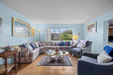 6127 Rainbow Circle, Greenacres FL - photo 11 of 29