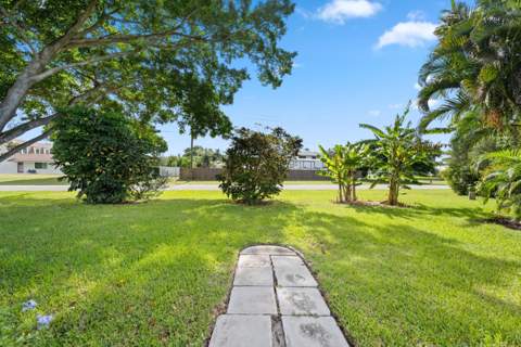 6127 Rainbow Circle, Greenacres FL - photo 22 of 29