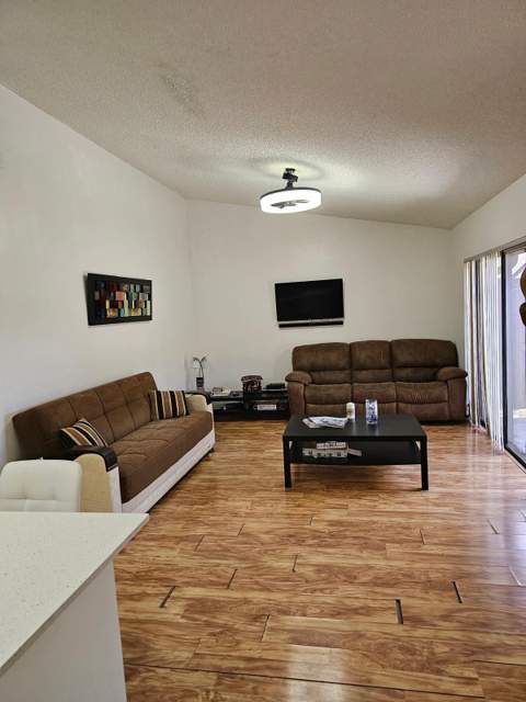 491 Springdale Circle, Palm Springs FL - photo 9 of 34