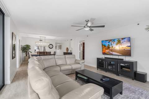 1167 Hillsboro Mile #509, Hillsboro Beach FL - photo 6 of 35