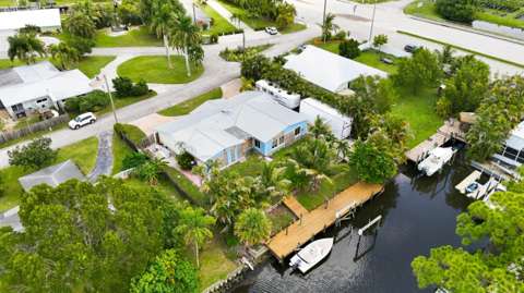 26 SW Cabana Point Circle, home for sale in Stuart 34994