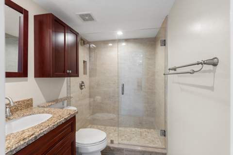 1167 Hillsboro Mile #509, Hillsboro Beach FL - photo 23 of 35