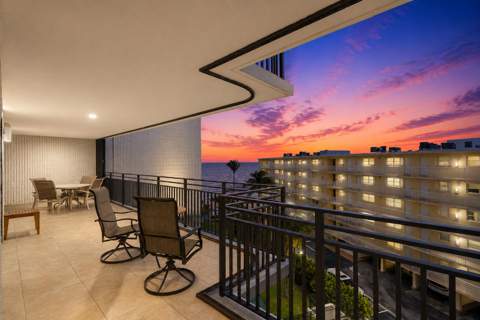 1167 Hillsboro Mile #509, Hillsboro Beach FL - photo 11 of 35