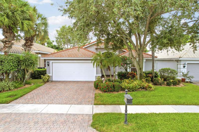 5 bedroom Single Family Residence at 7428 Via Luria, Isola Bella, Villages Of Windsor 3, Lake Worth — photo 3