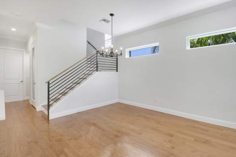 513 SW Ocean Boulevard, Stuart FL - photo 9 of 62