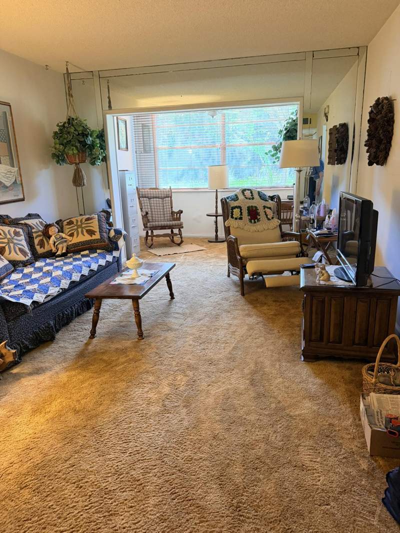 1 bedroom Condominium at 3150 Holiday Springs Boulevard #8-111, Holiday Springs Village 1 Condo, Margate — photo 4