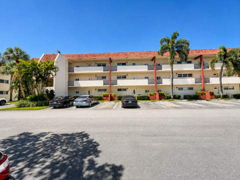 9411 N Hollybrook Lake Drive #309, Pembroke Pines FL - photo 17 of 18