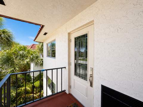 9411 N Hollybrook Lake Drive #310, Pembroke Pines FL - photo 15 of 16
