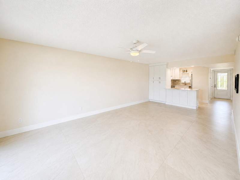 2 bedroom Condominium at 9411 N Hollybrook Lake Drive #310, Hollybrook Golf And Tennis Club , Pembroke Pines — photo 4