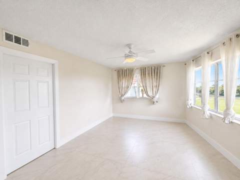 9411 N Hollybrook Lake Drive #310, Pembroke Pines FL - photo 13 of 16