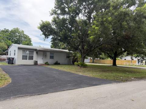 1501 N 70th Way, Hollywood FL - photo 10 of 16