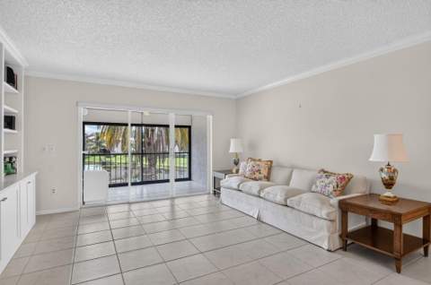 9287 Vista Del Lago #13 D, Boca Raton FL - photo 12 of 48