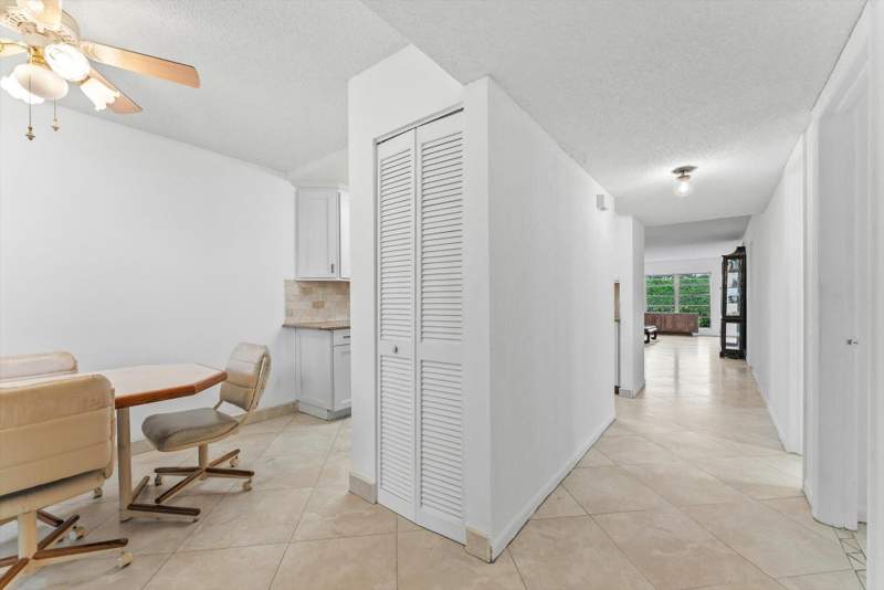 2 bedroom Condominium at 5635 Queen Palm Court #D, Palm Greens At Villa Del Ray Condo II, Delray Beach — photo 5