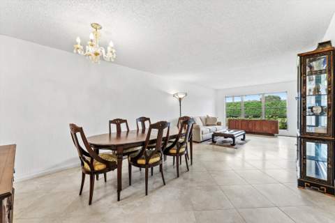 5635 Queen Palm Court #D, Delray Beach FL - photo 10 of 30