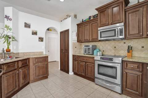 7572 Parkside Lane, Margate FL - photo 11 of 61