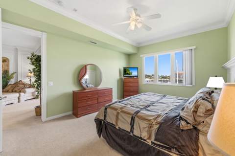 16 Harbour Isle Drive #302, Fort Pierce FL - photo 10 of 38