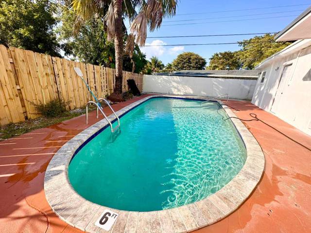 601 NW 38th Street
