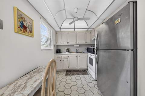 64 Upminster C #64, Deerfield Beach FL - photo 10 of 23