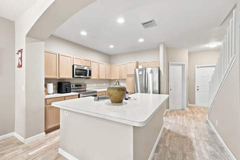 9989 Porta Leona Lane, Boynton Beach FL - photo 10 of 45