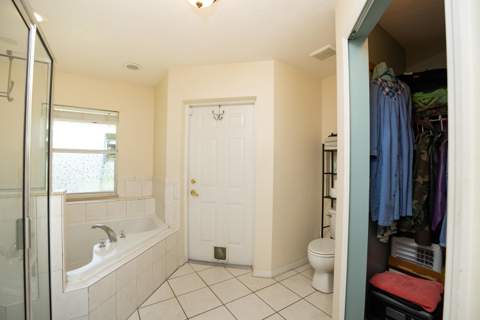 1042 SW Dartmouth Avenue, Port St. Lucie FL - photo 18 of 36