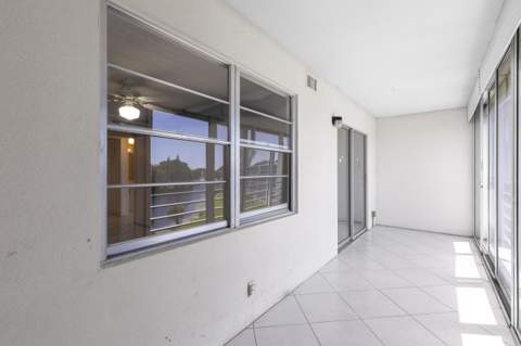 4096 Westbury H #4096, Deerfield Beach FL - photo 17 of 40