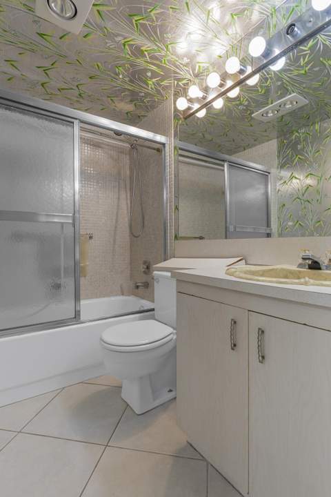 4096 Westbury H #4096, Deerfield Beach FL - photo 13 of 40