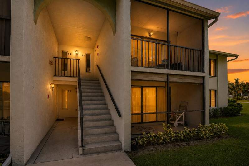 2 bedroom Condominium at 3744 Savoy Lane #E2, Palm Club West Village I, West Palm Beach — photo 2