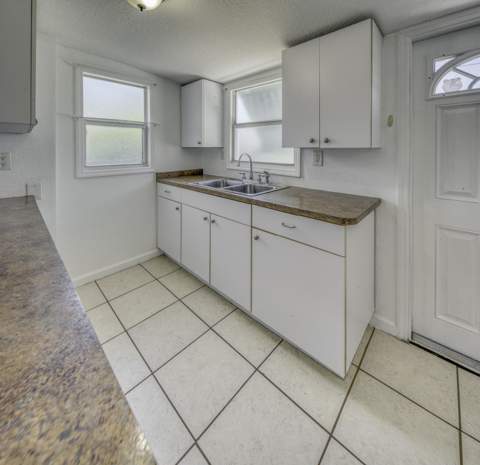708 N H Street, Lake Worth Beach FL - photo 11 of 35