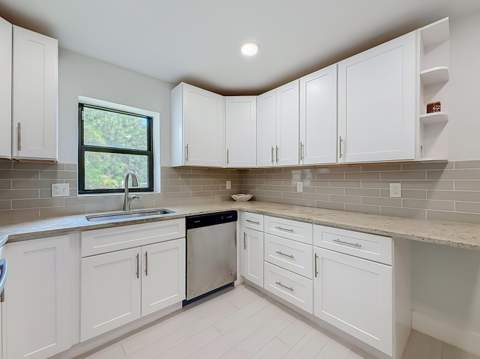 16300 Golf Club Road #201, Weston FL - photo 10 of 48